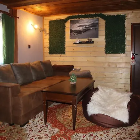 Roots Apartment